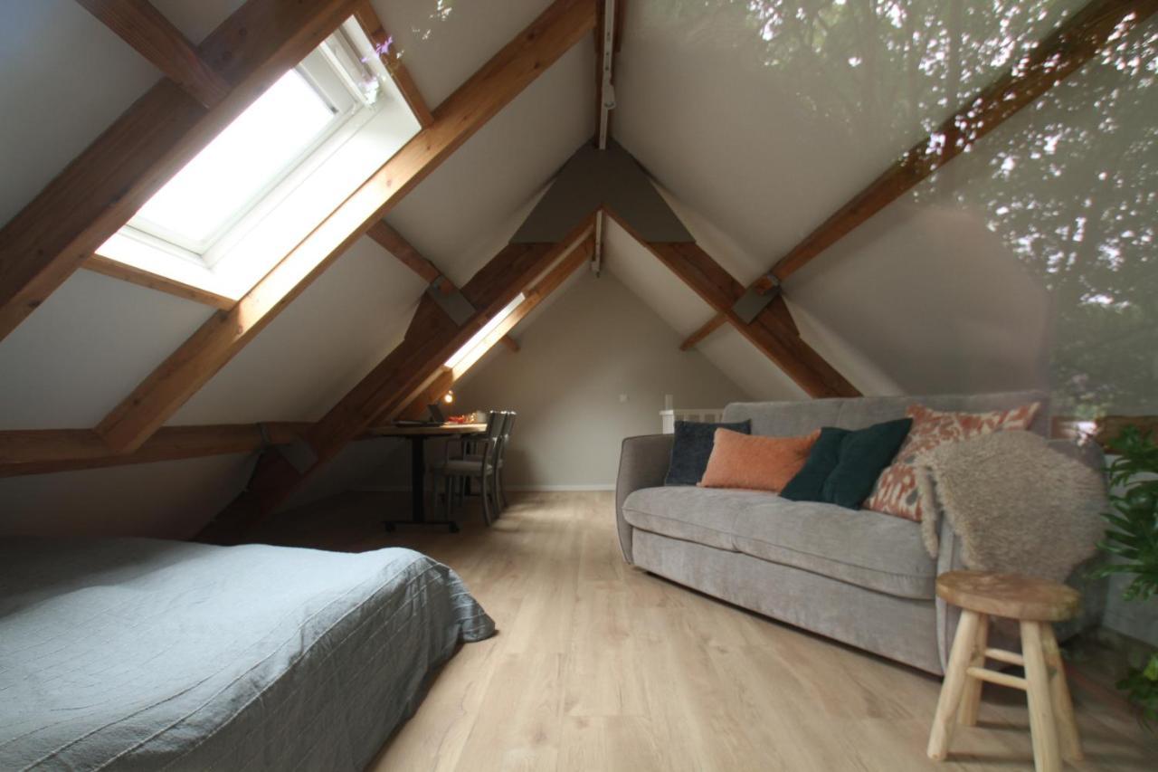 Het Rooversnest Riel Buitenkant foto